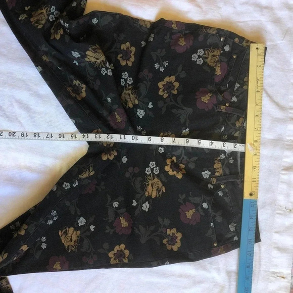 Charter Club Floral printed Skinny Ankle Women jeans size 12 - Picture 3 of 4